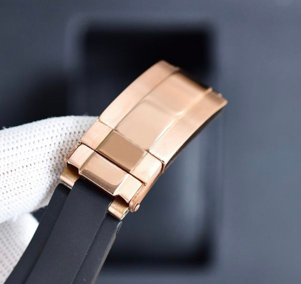 Rainbow Bezel Rubber Strap Watch